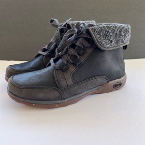 Chaco barbary lace up boots Wo’s sz 8